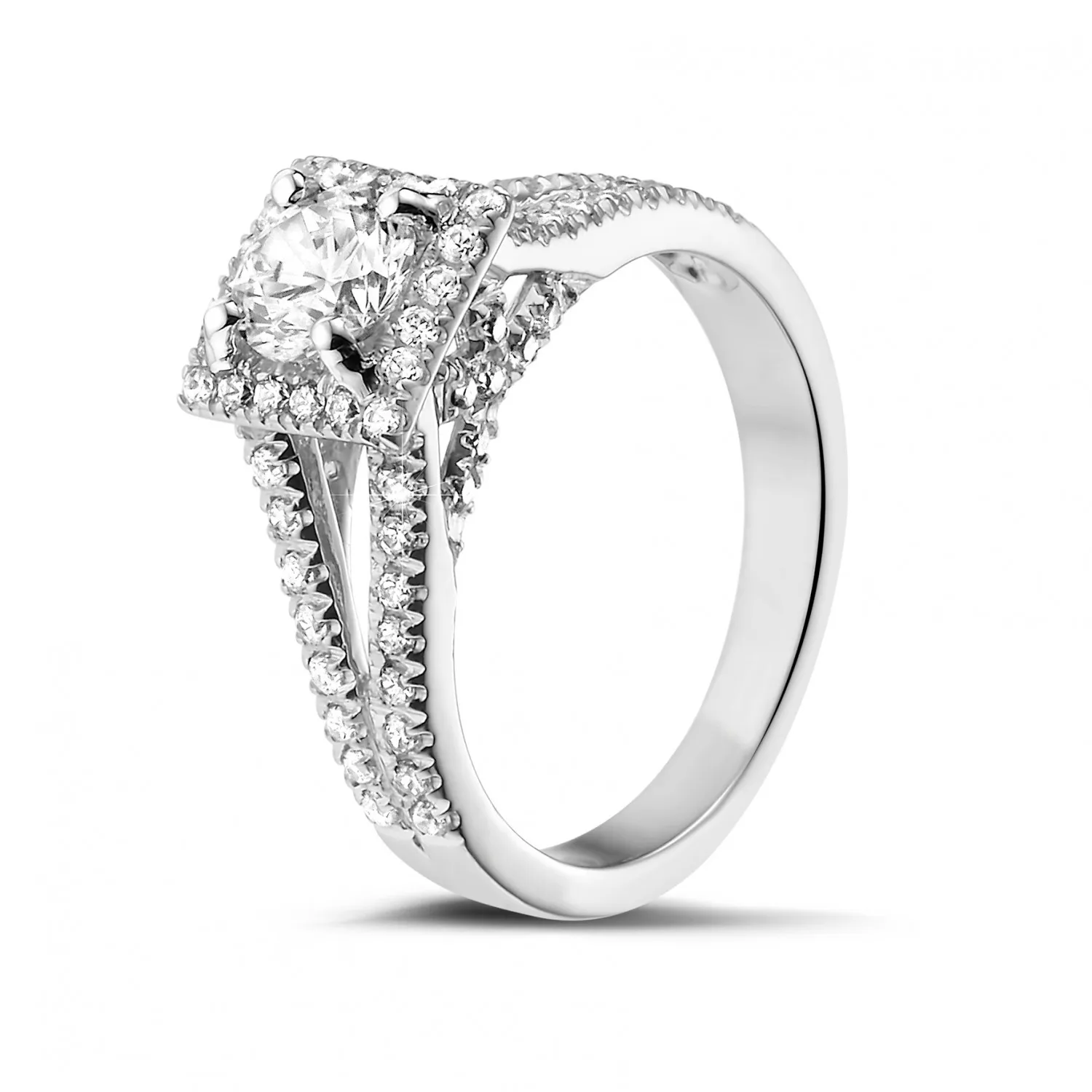 0.70 quilates anillo de oro blanco de diamantes con diamantes en los lados 