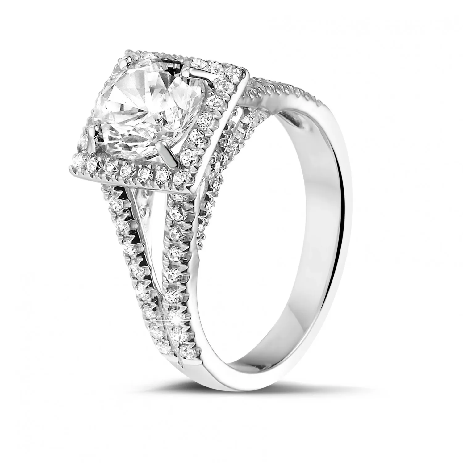 1.50 quilates anillo de platino de diamantes con diamantes en los lados 