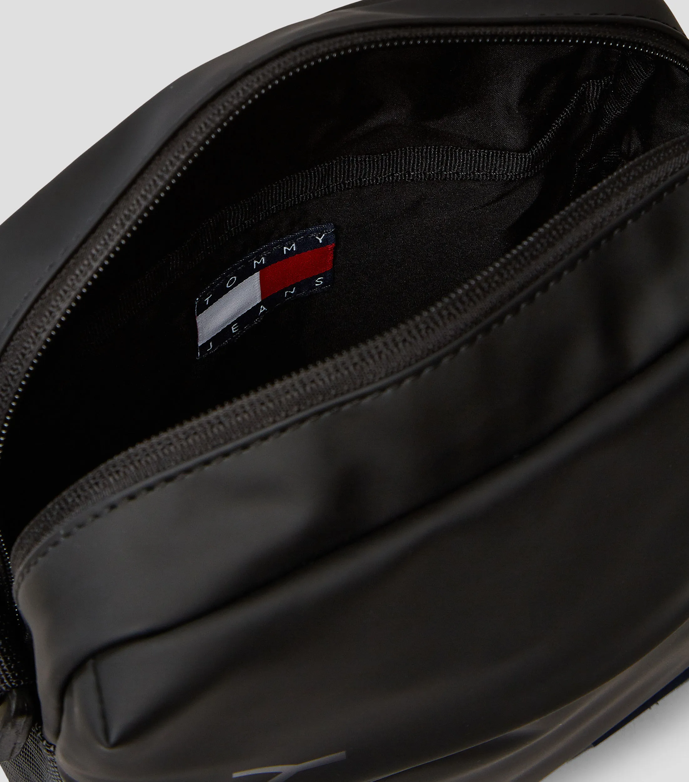 2090_Tommy Hilfiger Bolso Messenger Daily Reporter Hombre