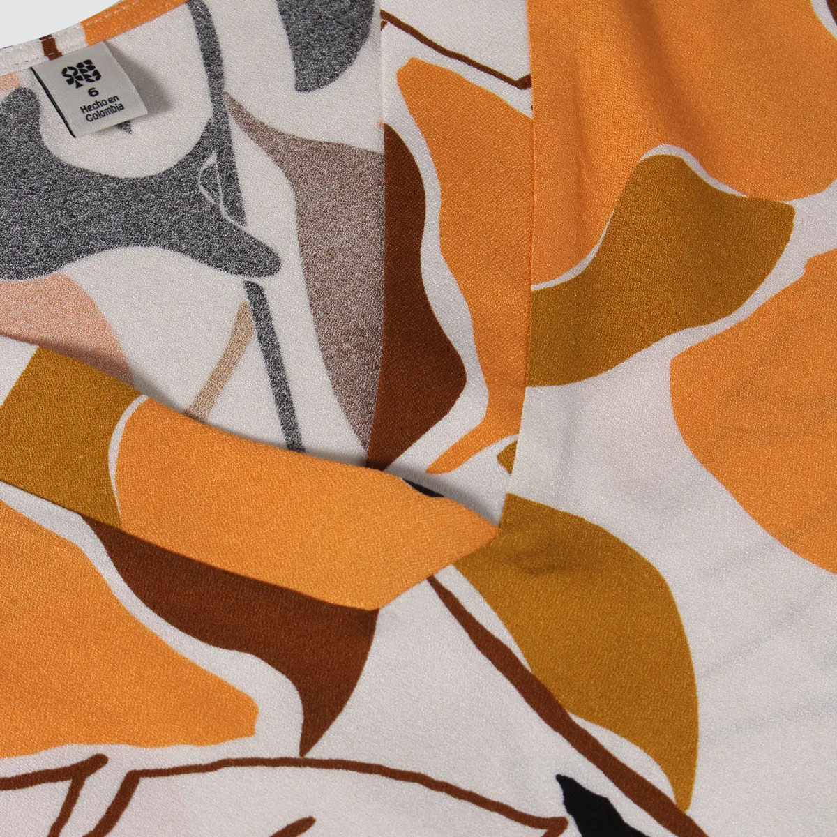 Blusa Estampada Con Escote En V