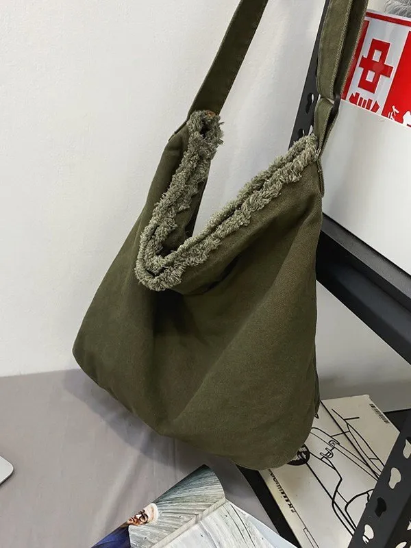 Bolso bandolera grande con ribete Fray