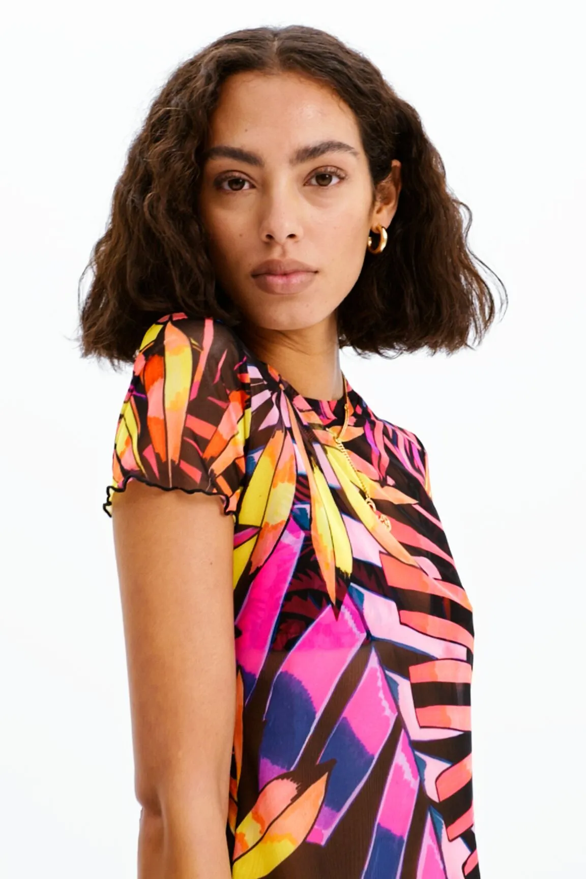 Camiseta corta tul tropical