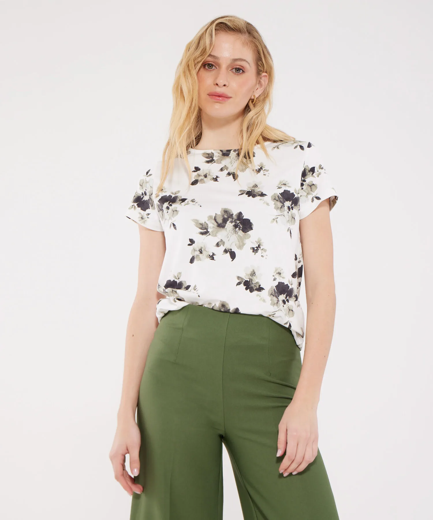 CAMISETA MANGA CORTA CON ESTAMPADO