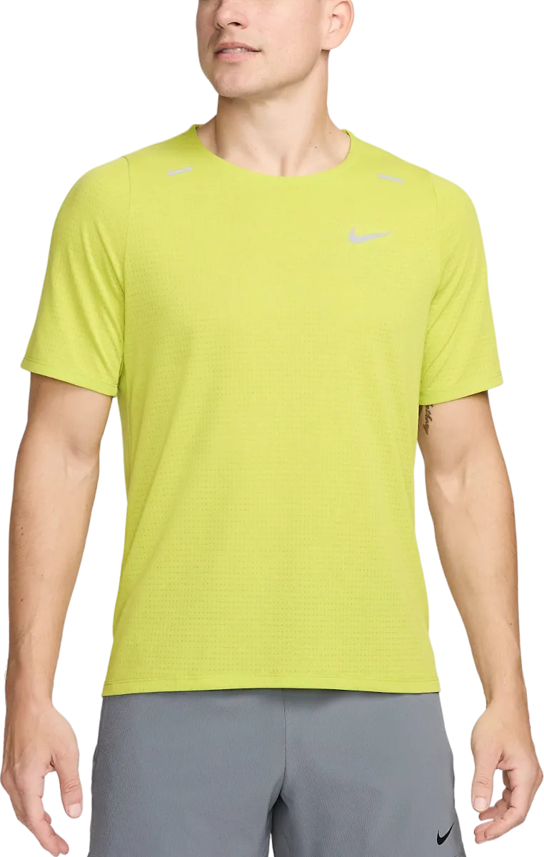 Camiseta Nike Rise 365