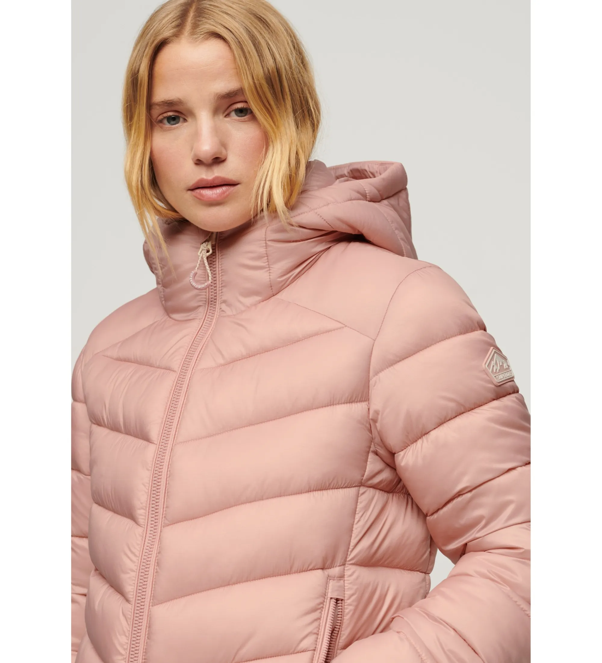 Chaqueta acolchada con capucha Fuji rosa