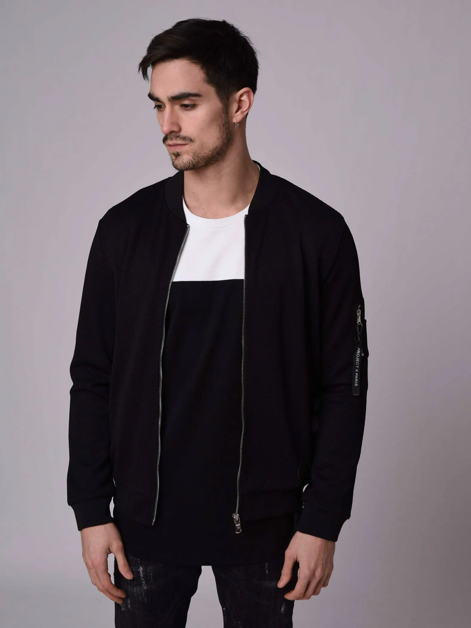 Chaqueta universitaria con cuello de peluche