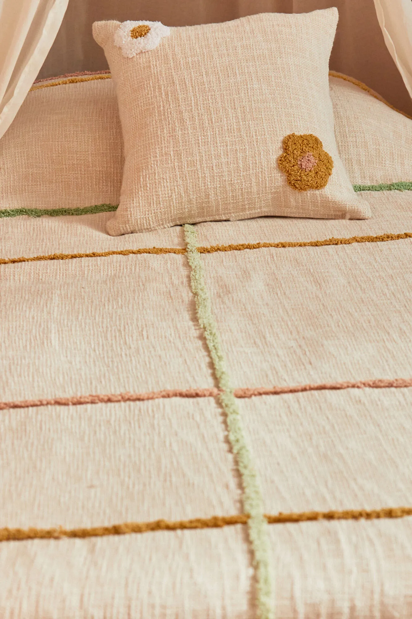 Colcha infantil con tufting multicolor Prato