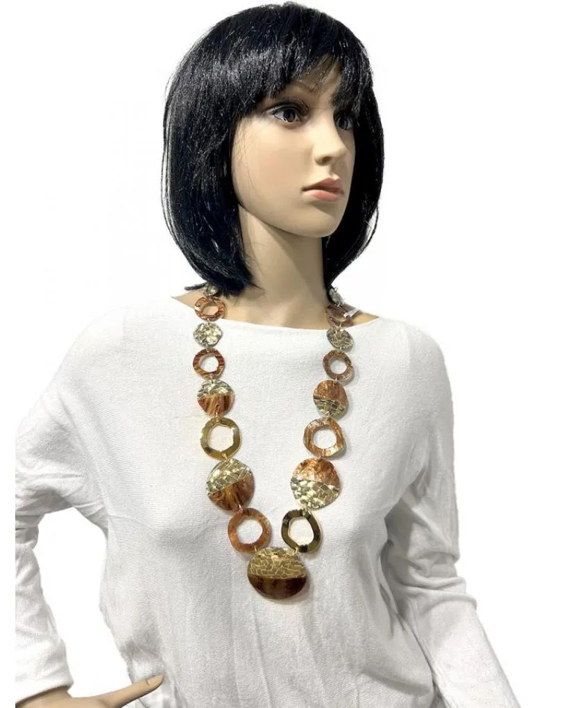 COLLARES MARRONES CAREY CON LOS QUE ELEVAR EL LOOK