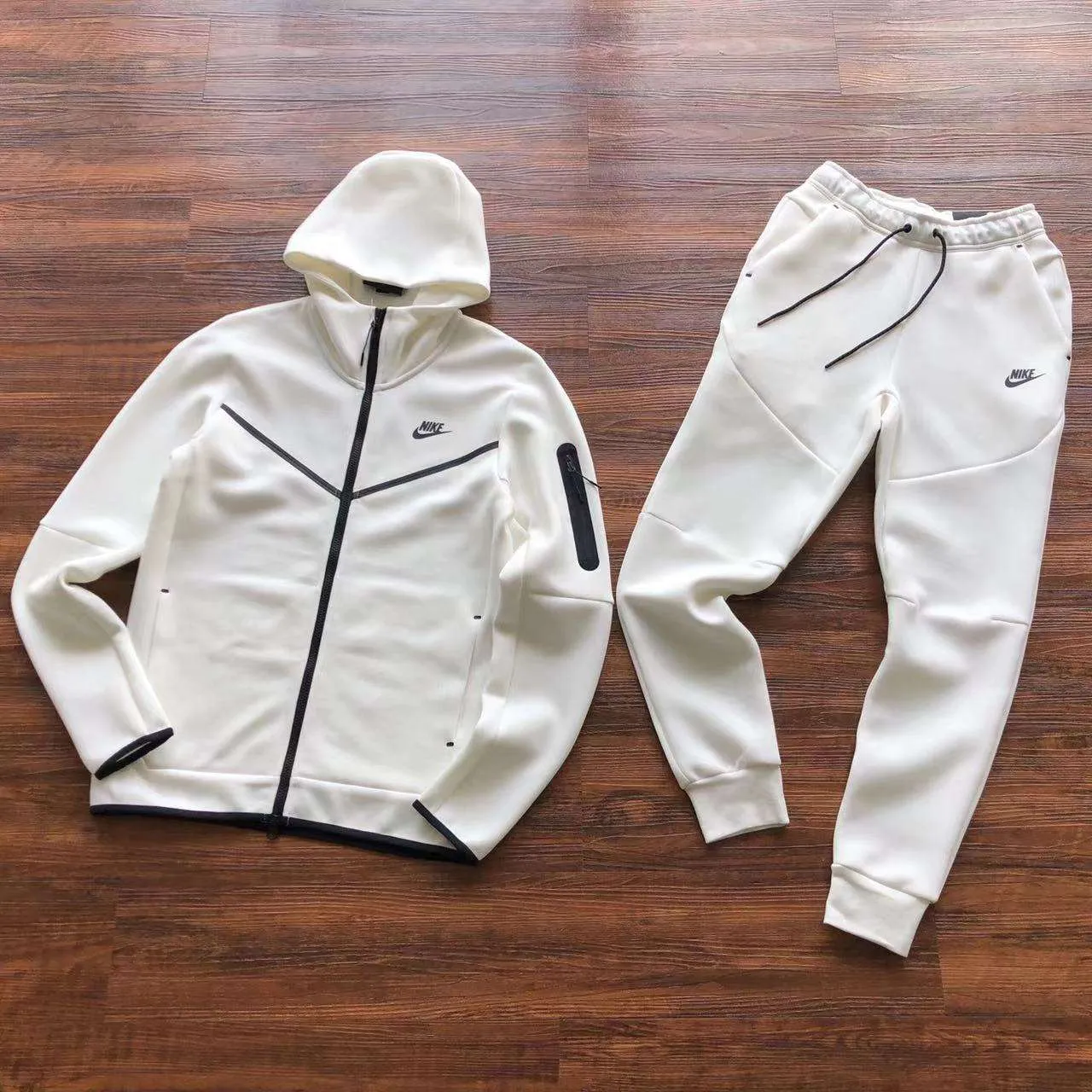 Conjunto de Chándal Nike Tech Fleece Blanco