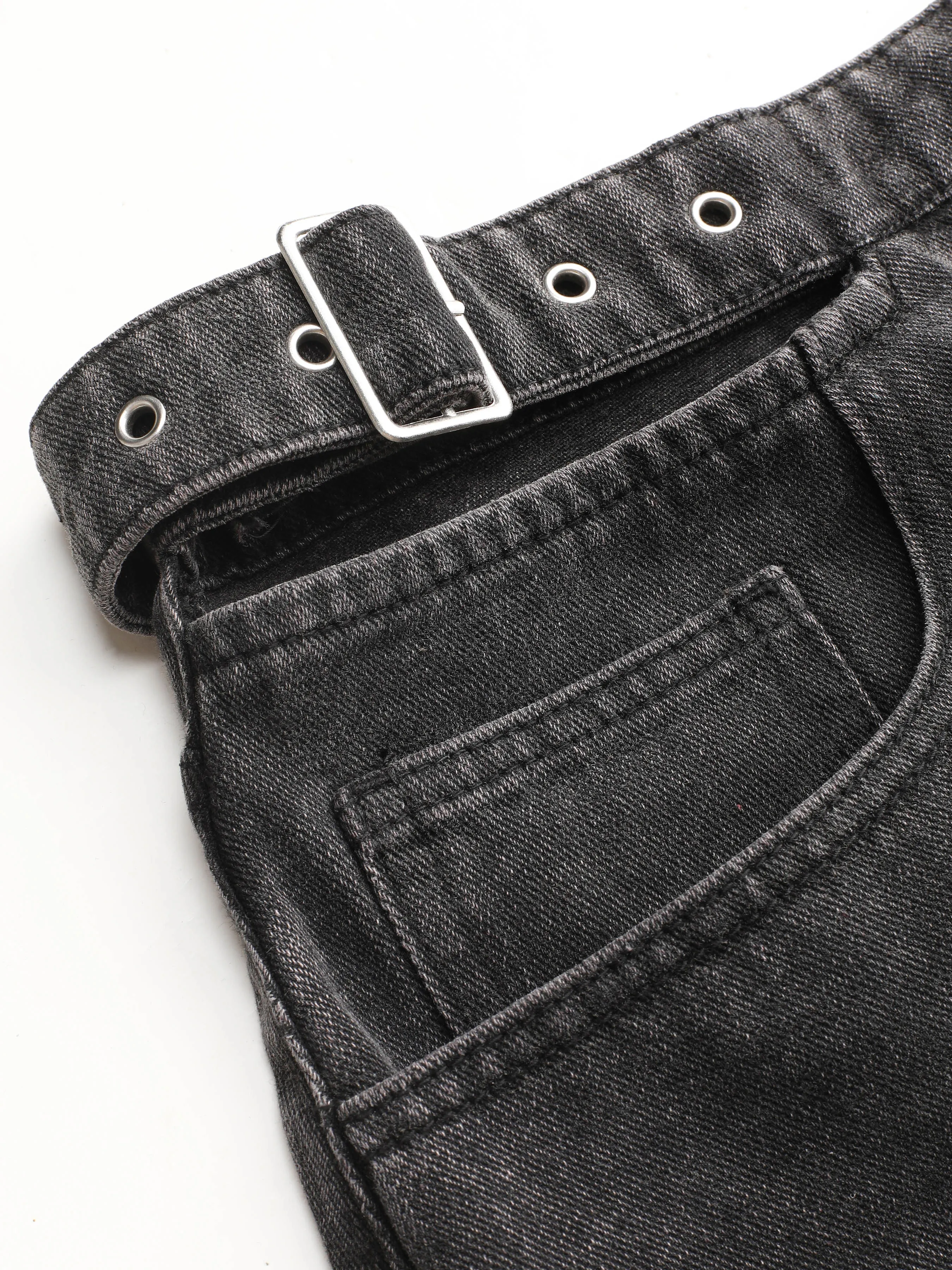 Denim Bordes Deshilachados Detalle de Cadena Ultra Pantalón Corto Curvy