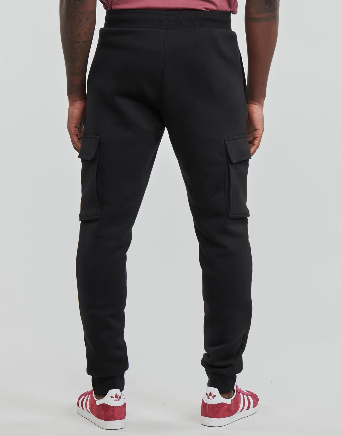 ESSENTIALS C P