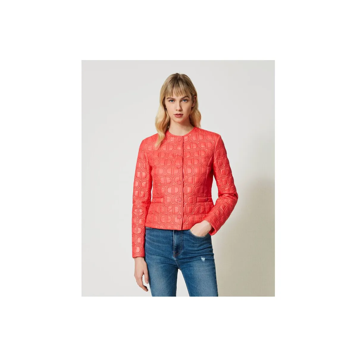 GIACCA IMBOTTITA CON OVAL T ALL OVER Art. 231TP2240