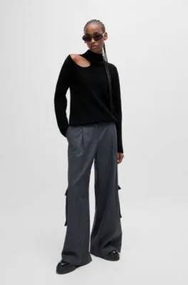 Jersey relaxed fit de cuello medio con detalle recortado