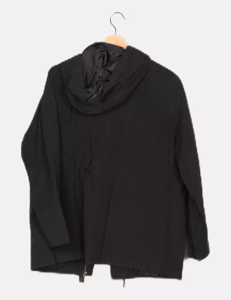 MO woman Parka negra con capucha
