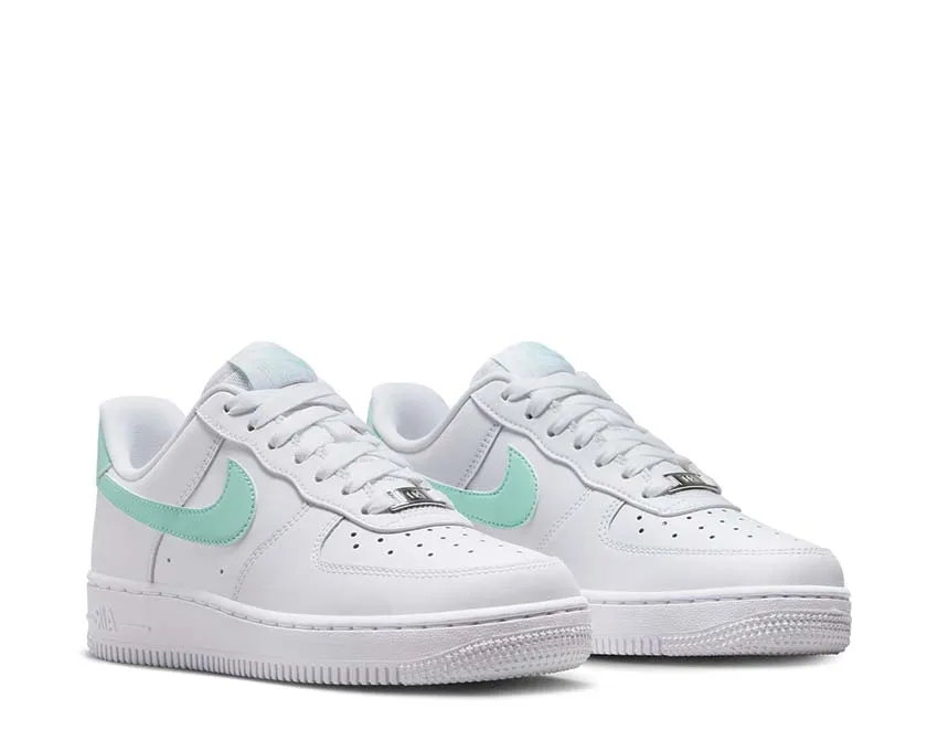 Nike Air Force 1 '07