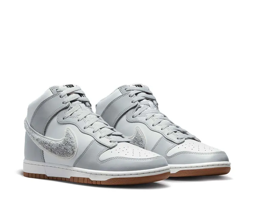 Nike Dunk High Retro