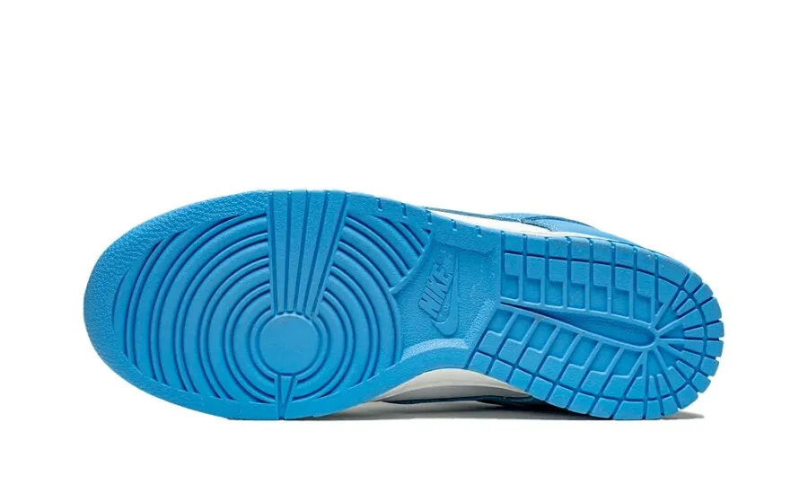 Nike Dunk Low University Blue UNC (2021)
