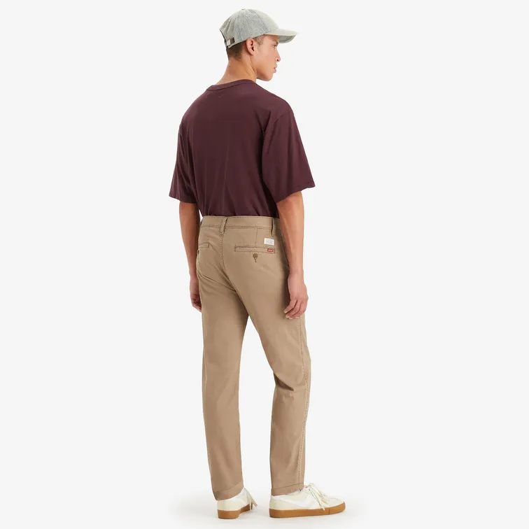 PANTALÓN CHINO ESTÁNDAR CÓNICO LIGHTWEIGHT HOMBRE LEVI'S