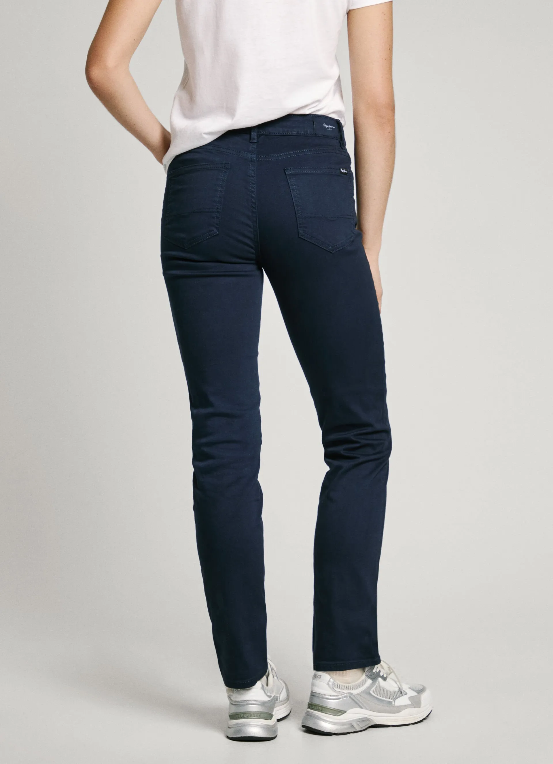 pantalón 5 bolsillos fit slim
