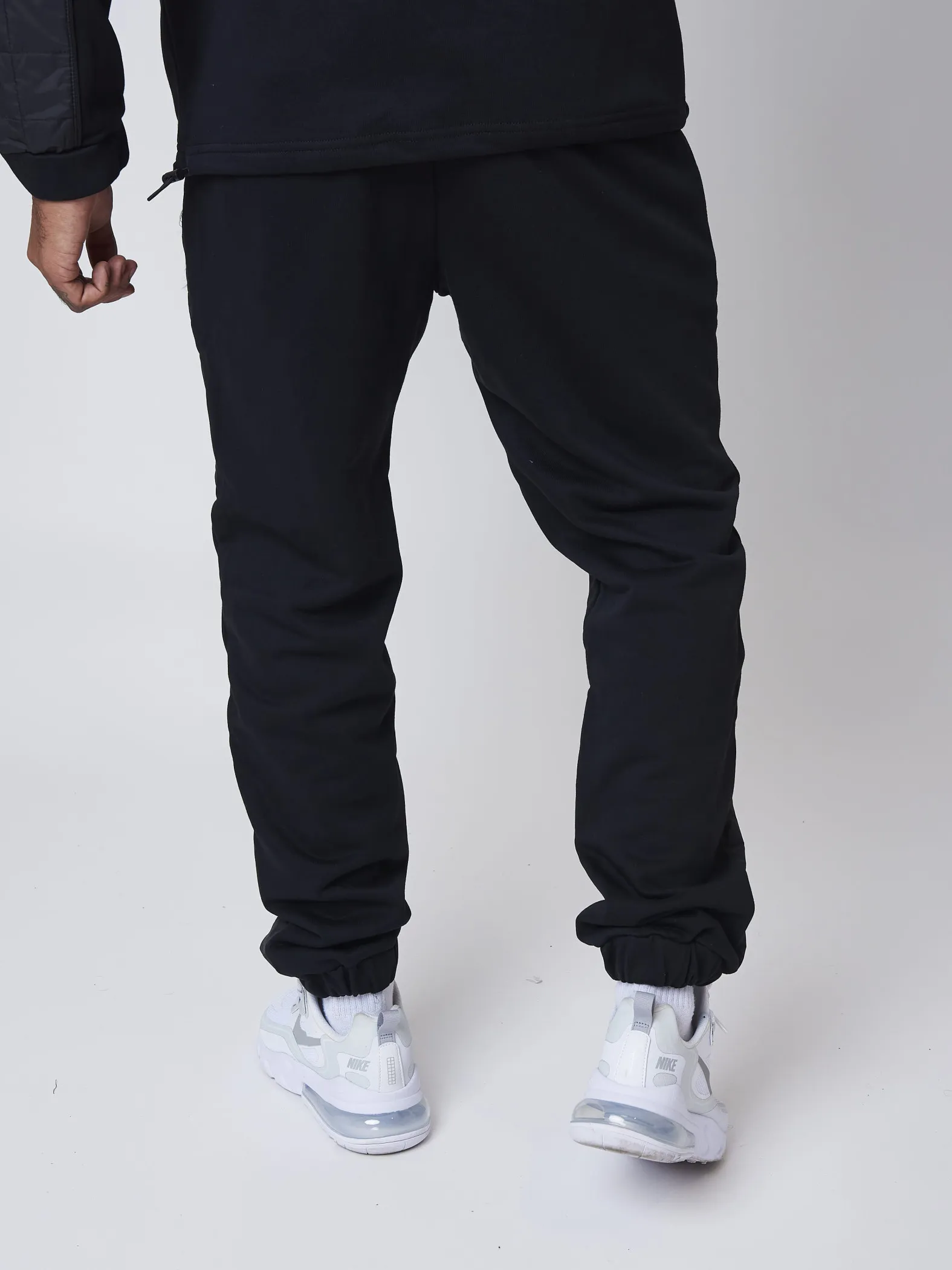 Pantalón de chándal con inserción cuadrada de nailon acolchado