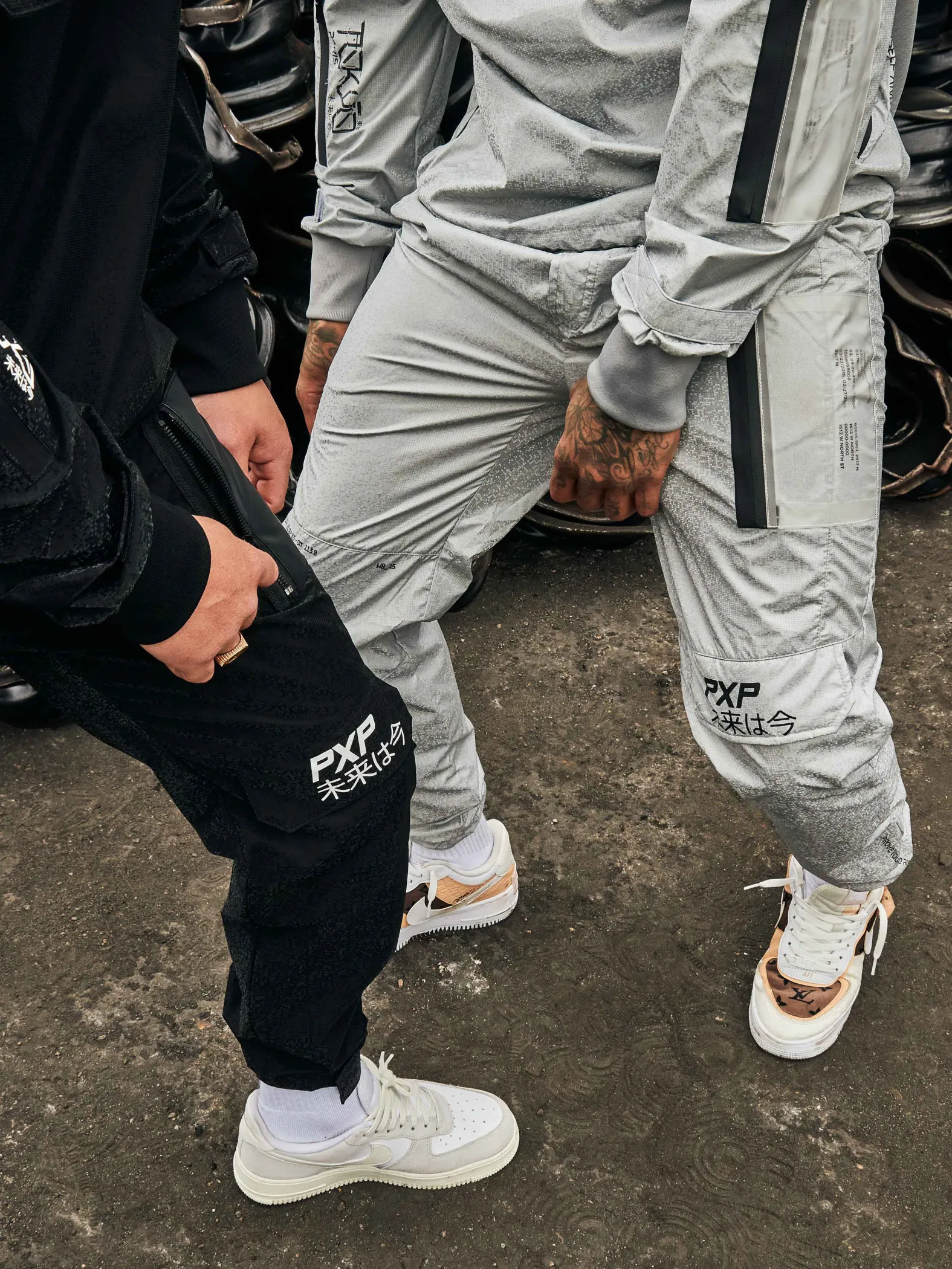 Pantalón de chándal con logotipo de inspiración japonesa