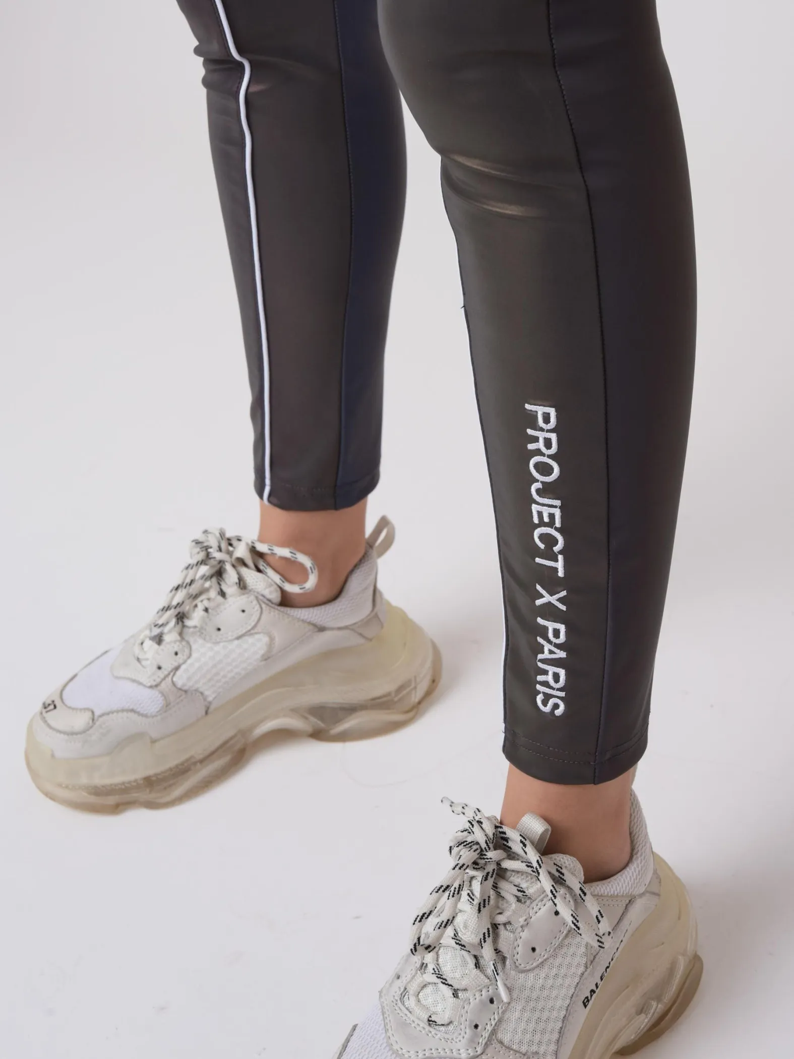 Pantalón de chándal liso con cinturilla de pinza