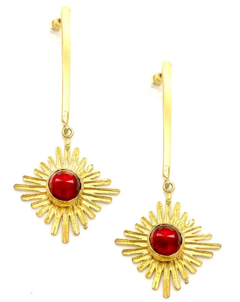PENDIENTES LARGOS MUJER BAÑADOS EN ORO GEOMETRÍAS CON RUBÍ