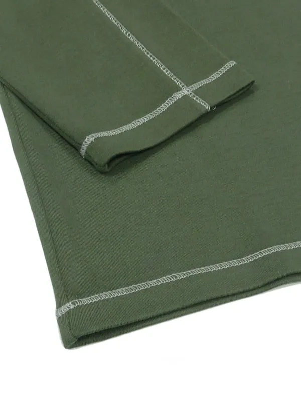 Pijama Barandi en algodón verde con bolsillo en el pecho y pantalón con puños