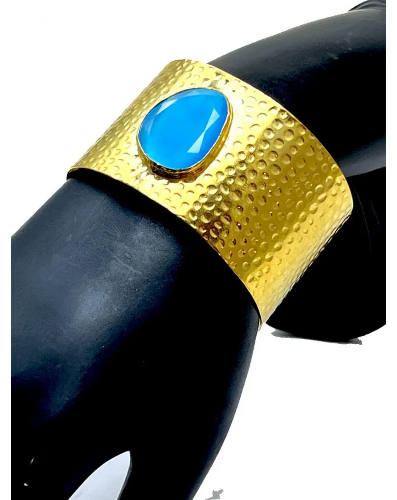 PULSERA BRAZALETE GRANDE DORADO CON PIEDRA NATURAL COLOR AZUL TURQUESA DE ALTA BISUTERÍA