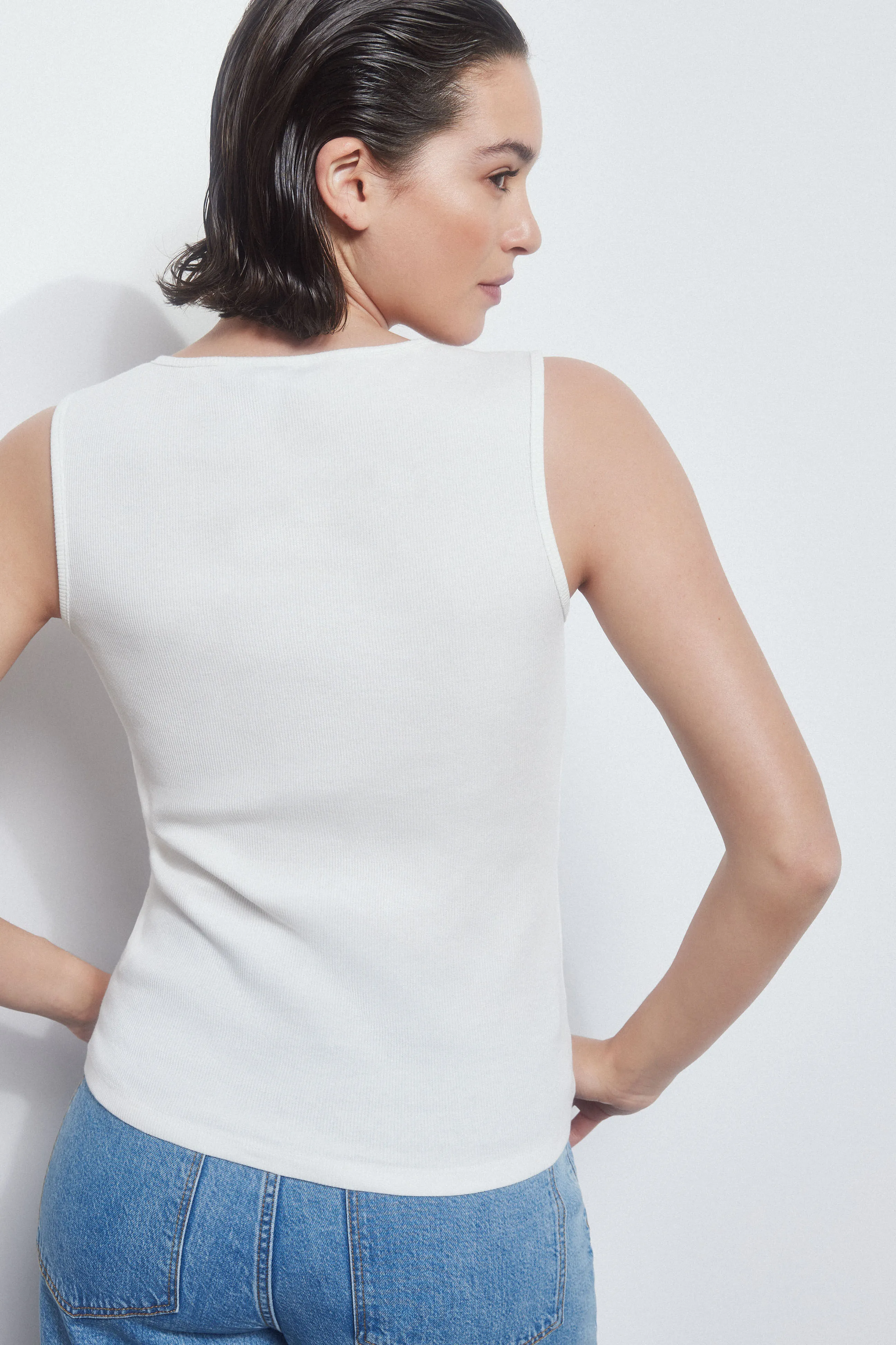 RIBBED TSHIRT WITH LOGO