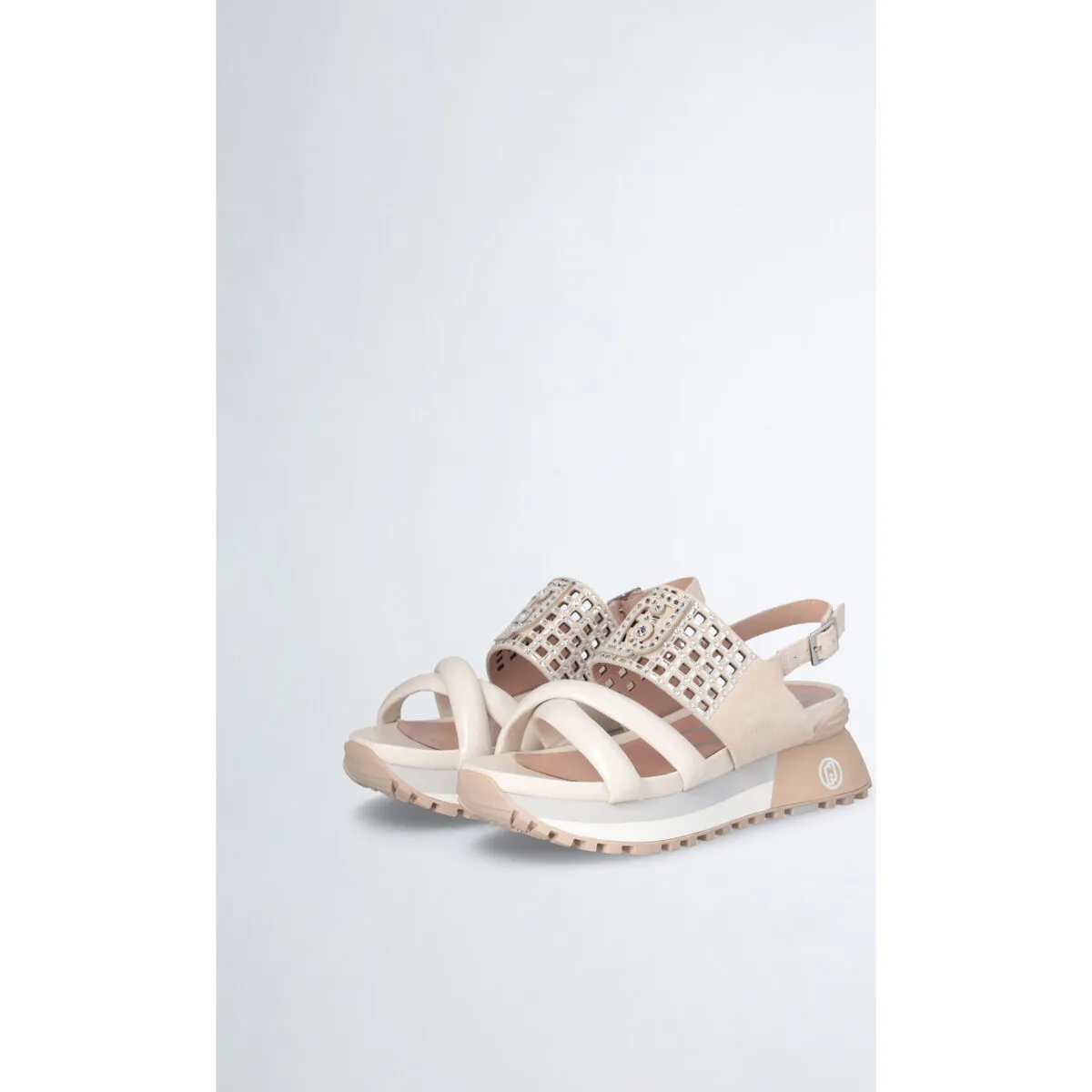 Sandalias con plataforma y tira decorativa