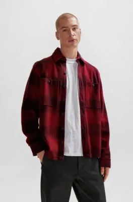 Sobrecamisa oversize fit de franela de algodón a cuadros