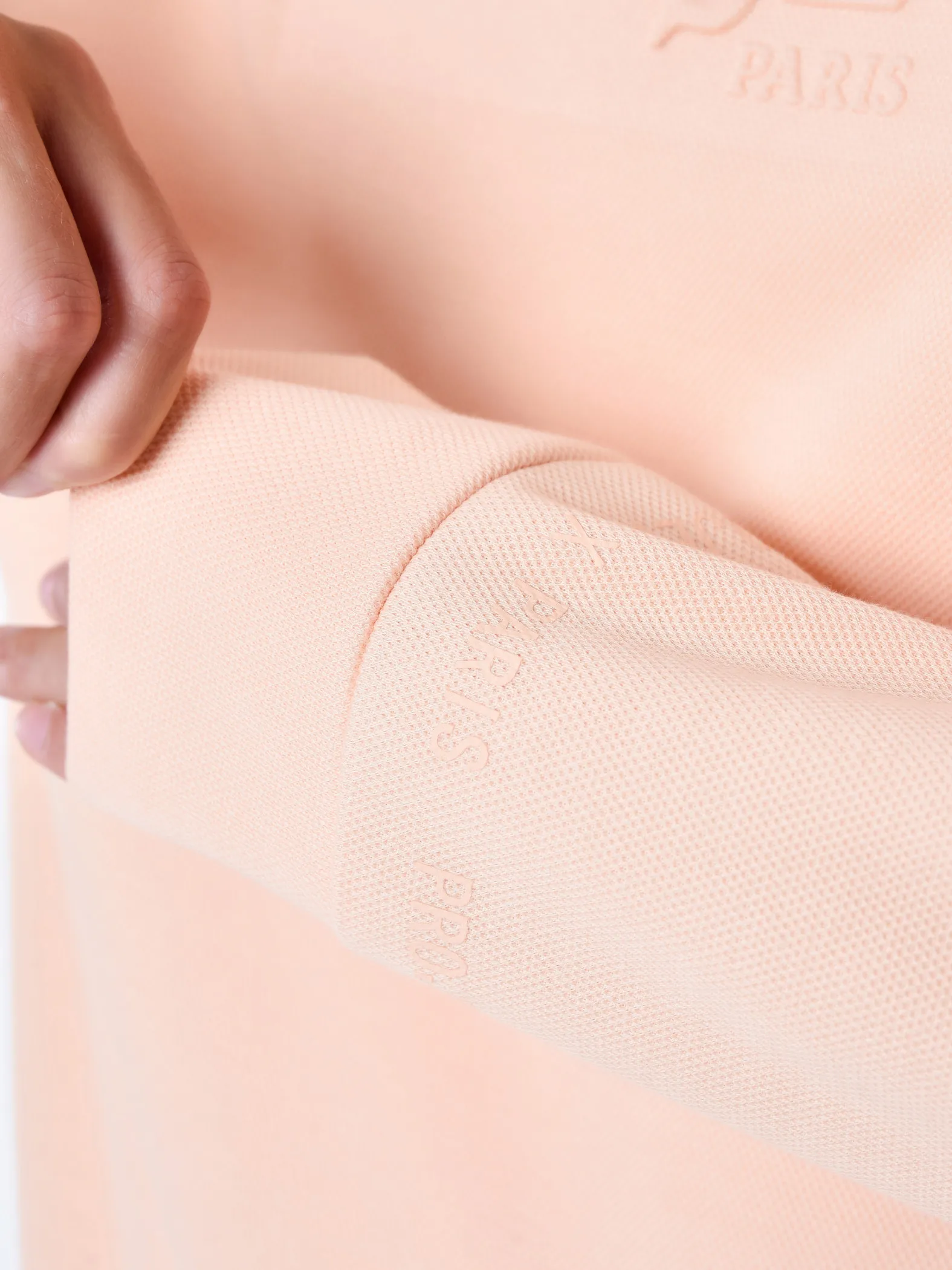 Sudadera con cuello redondo en relieve