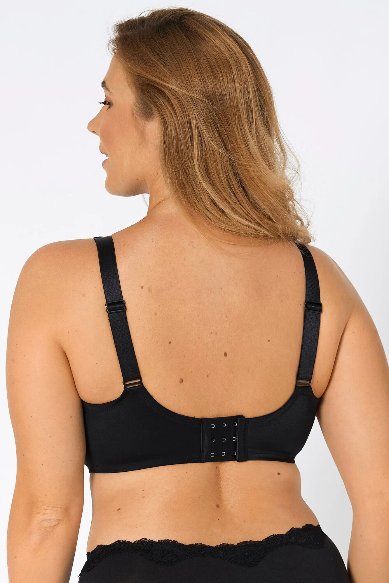 Sujetador con aro Contouring Sensation W01