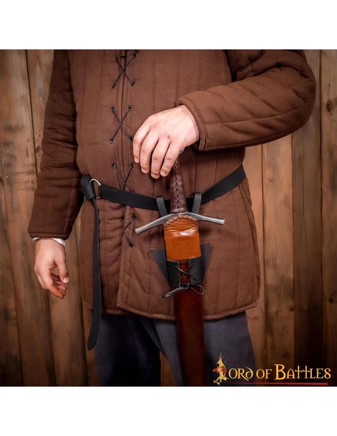 Tahalí medieval de cuero negro para dagas o espadas