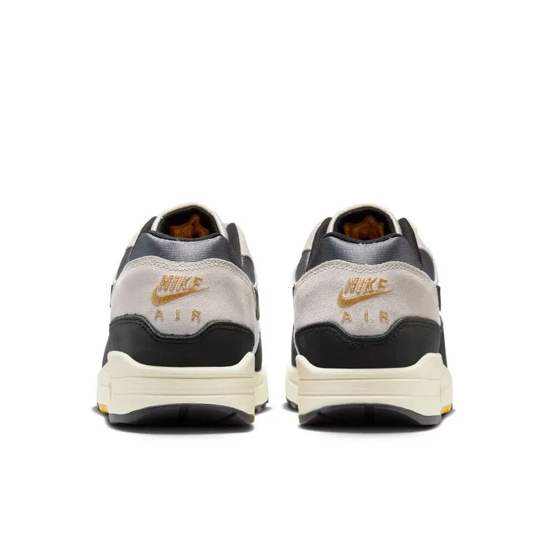 Tenis Para Hombre  Air Max 1 Nike