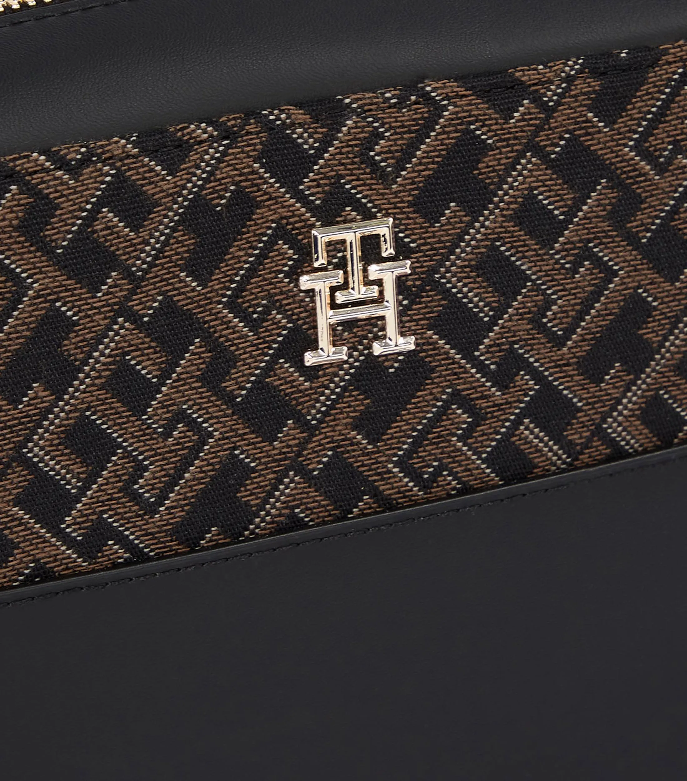 Tommy Hilfiger Bolso Crossbody Fall 2024 con Monogram Mujer