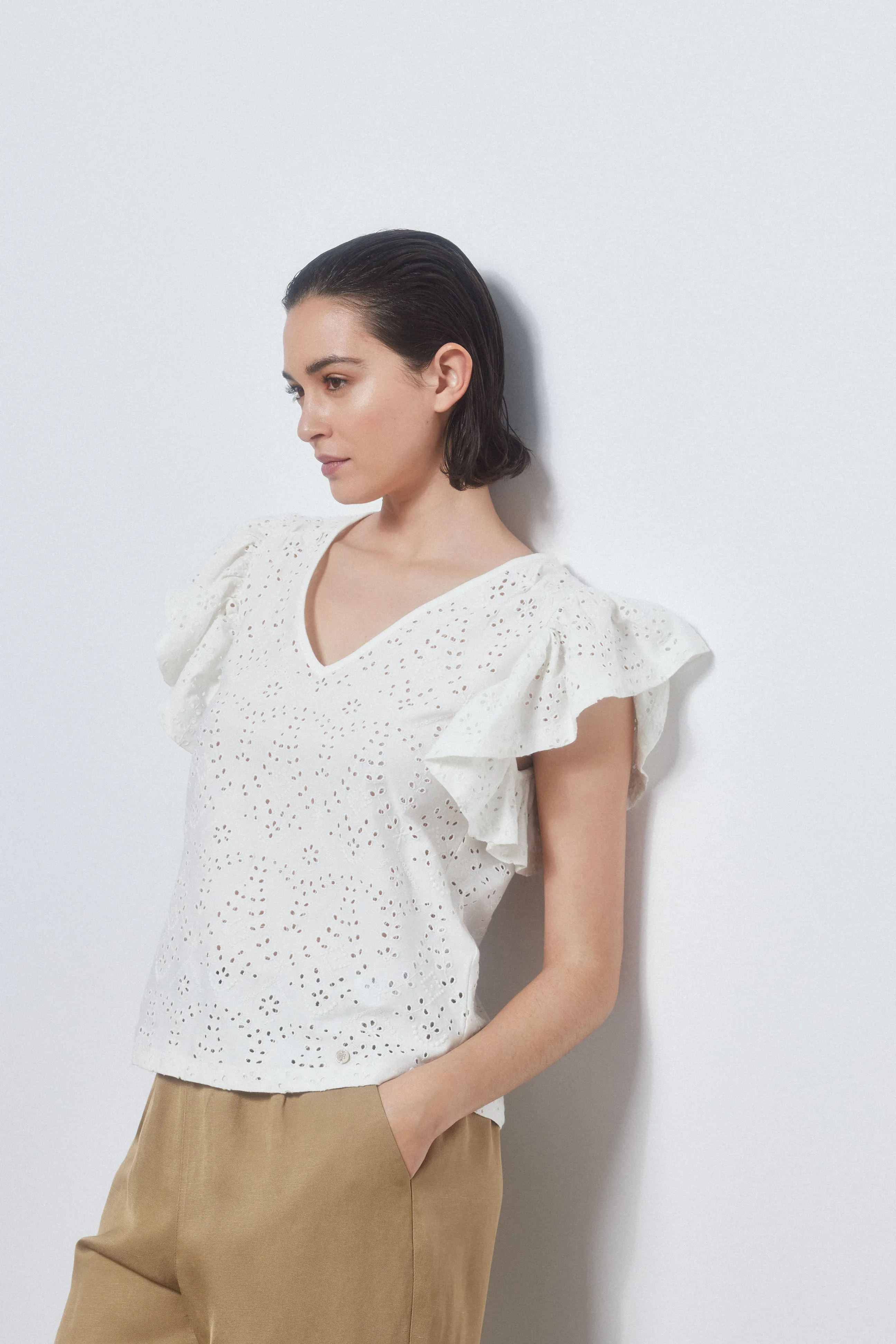 VNECK TSHIRT WITH RUFFLE
