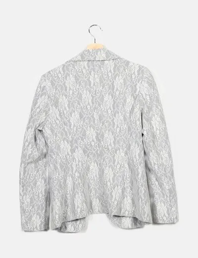 Vero Moda Blazer gris encaje