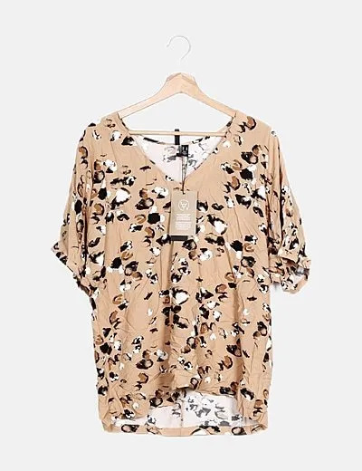 Vero Moda Blusa beige estampado combinado