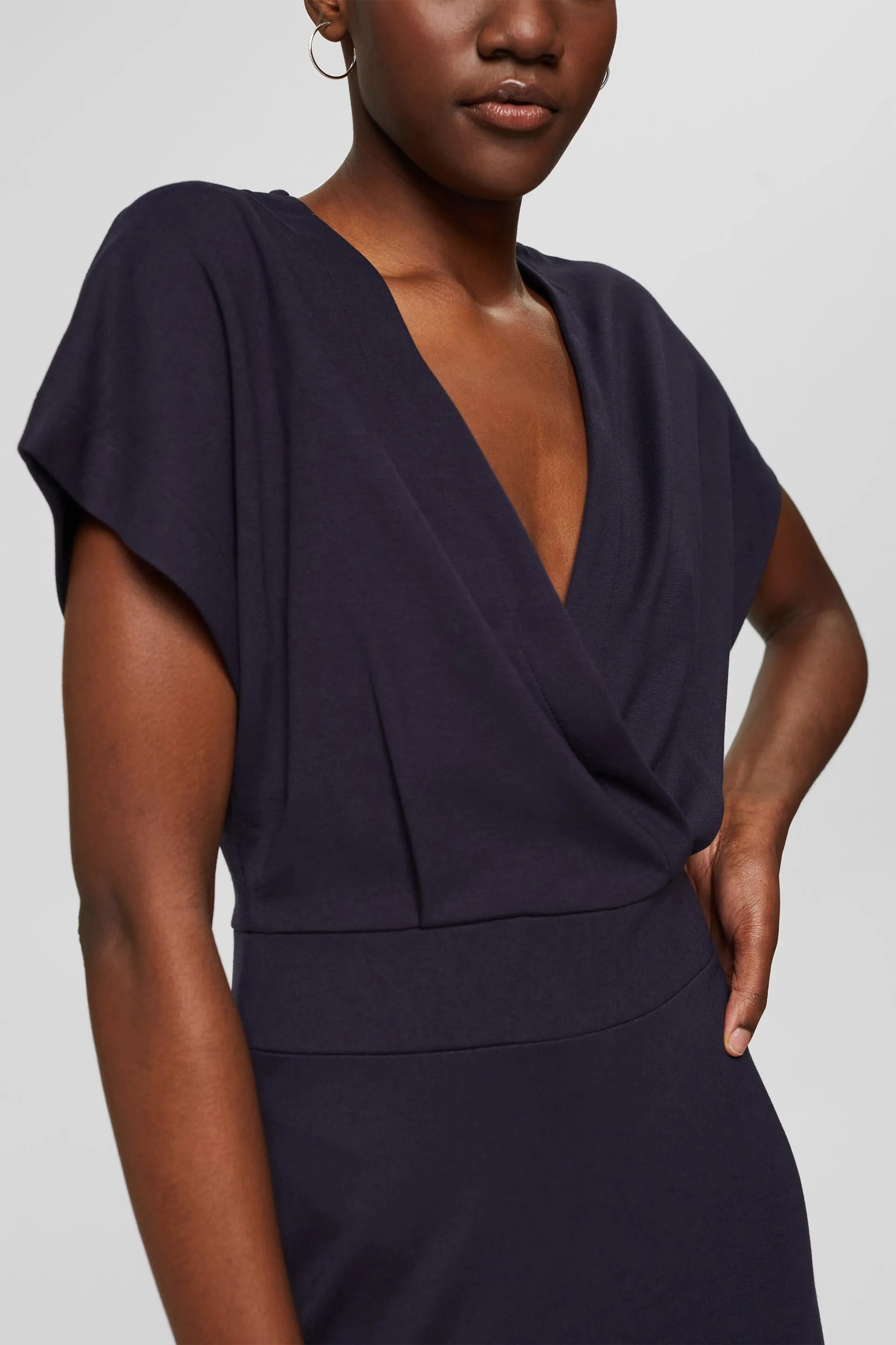 Vestido de jersey con efecto cruzado