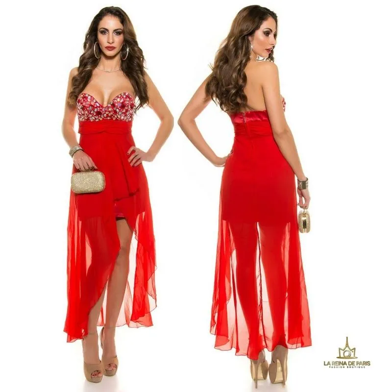 Vestido de noche rojo con pedrería 