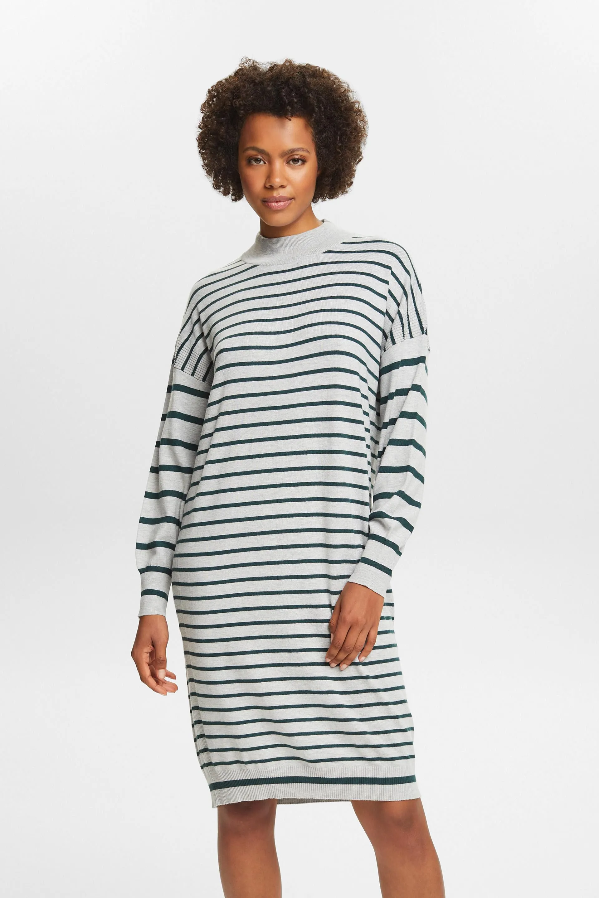 Vestido de punto con cuello alto