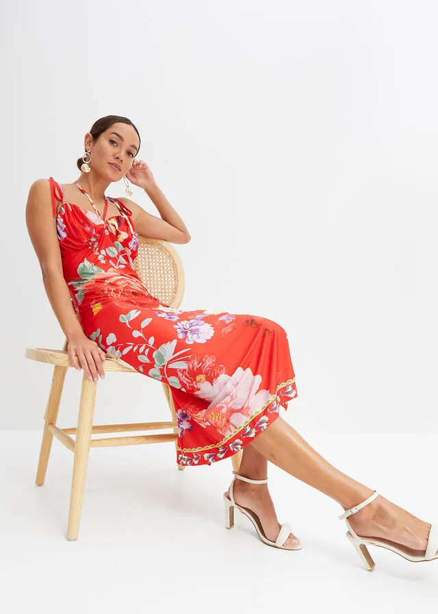 Vestido de punto rojo con flores