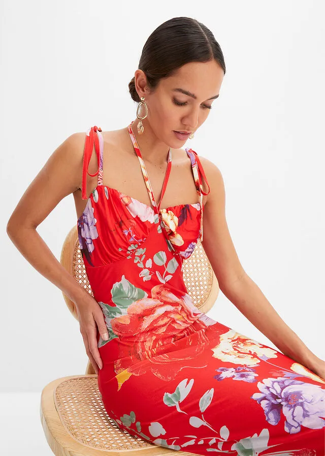 Vestido de punto rojo con flores